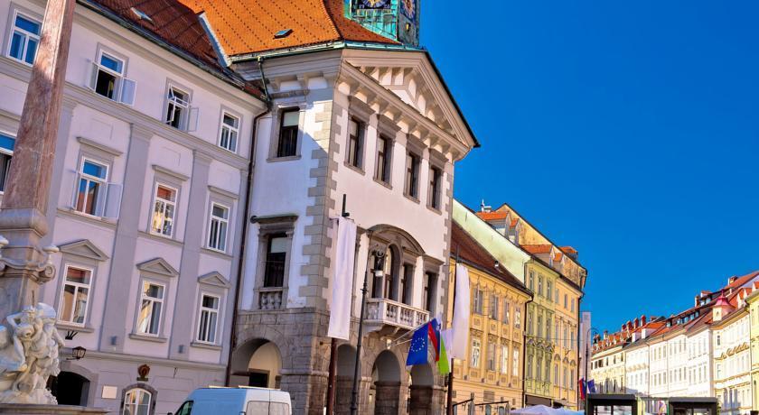 Urban Homy Ljubljana Bed & Breakfast ภายนอก รูปภาพ